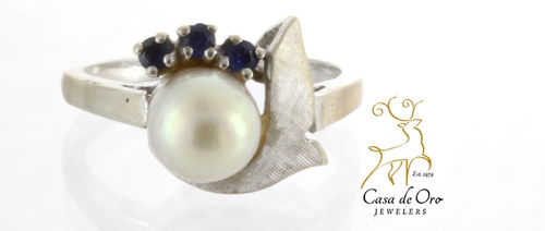 Pearl & Sapphire Ring 14K White
