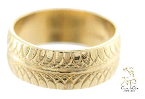 Gold Engraved Wedding Band 14KY