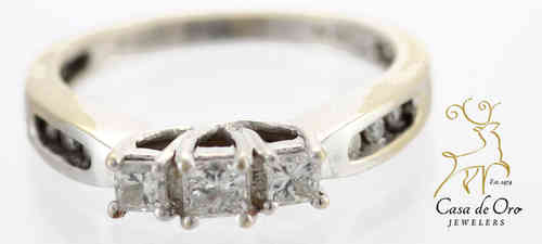 Diamond Engagement Ring 14K White Gold
