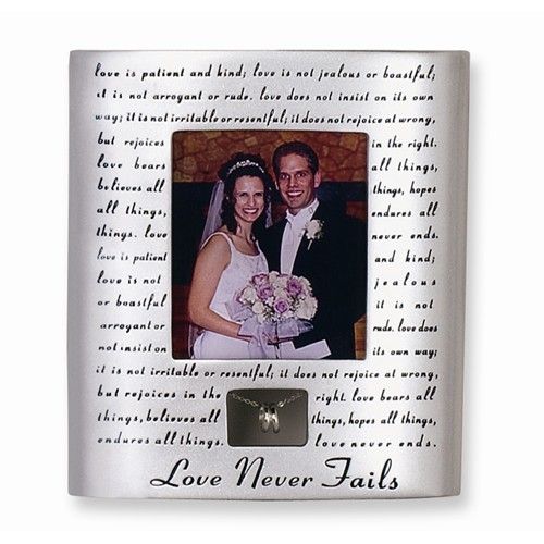 Love Never Fails Resin-stone Photo Frame